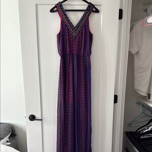 Sleeveless Purple Boho Maxi Dress with Embellished V-Neck